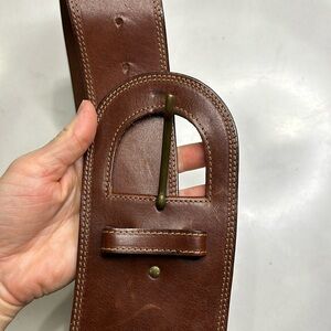 Banana Republic wide leather belt made in Italy.